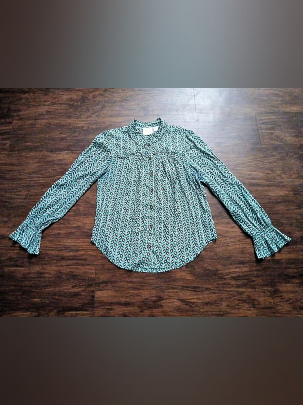 Maeve Anthropolgie Floral Button Down Shirt Green & Black Size Medium Bird Print